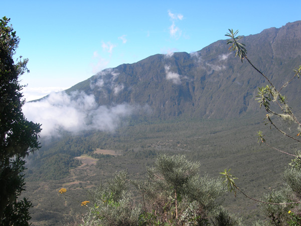 Across Meru horseshoe