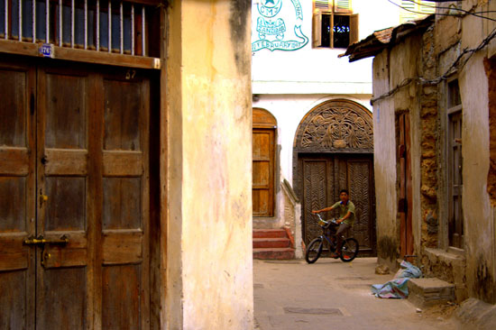 Alley 5